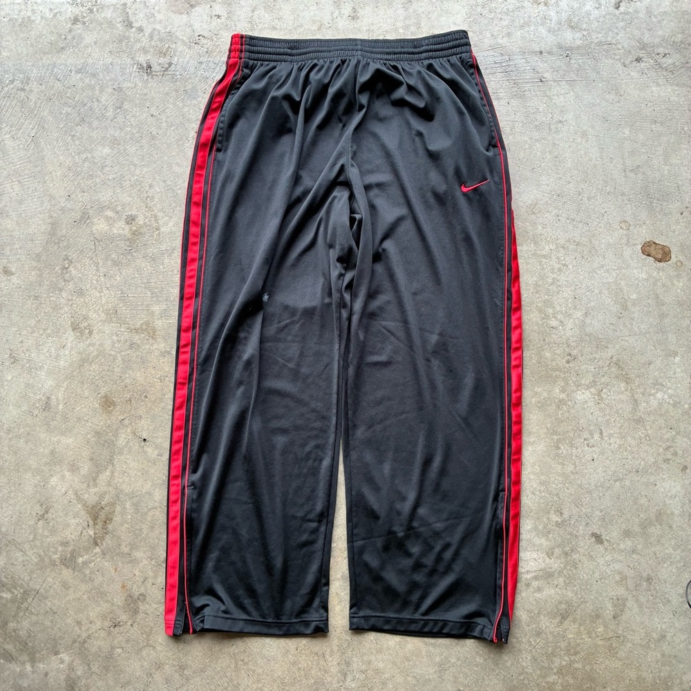 Y2K Nike pants with Black and Red Stripes